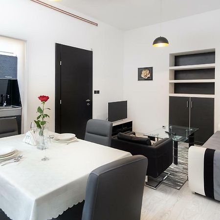 Apartman Ambasador Zagreb Exterior photo